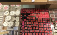 彩妆品牌也在探索数字化零售