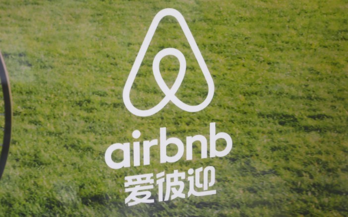 Airbnb取消预订费，反击叫板Booking_O2O_电商之家