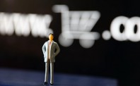 人民日报海外版：网购“明星同款”需理性