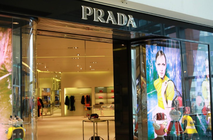 Prada为与Gucci展开竞争 产品将不再打折_零售_电商之家