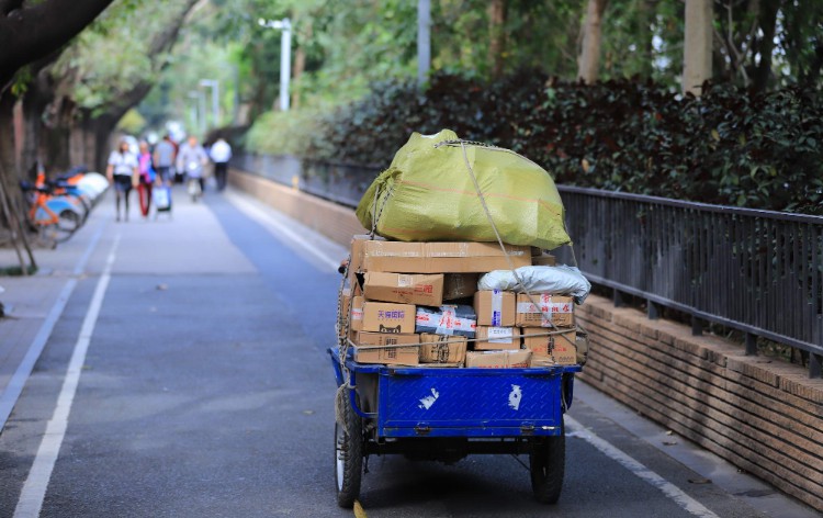 四川省上半年快递业务量达7.67亿件_物流_电商之家