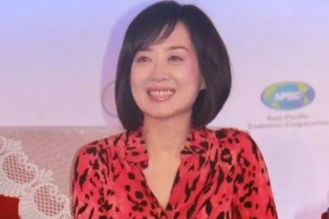 从清华老师到“女版”马云，她征服了中国最难啃的生意！_人物_电商之家