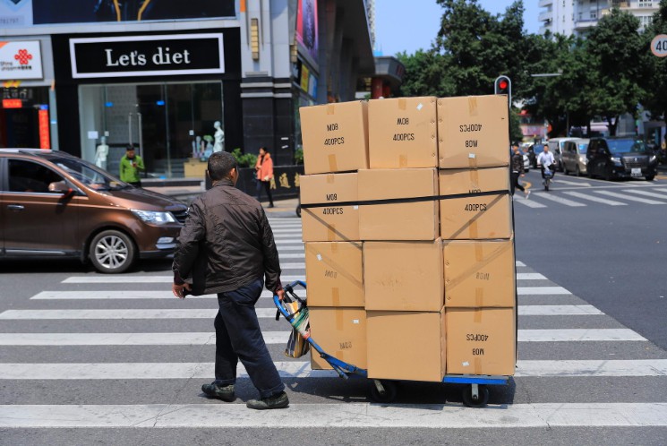 8月快递业务量完成53亿件 增近30%_物流_电商之家